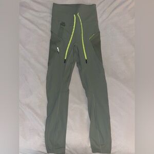 Never worn, Green, Lululemon Hiking Leggings. Size 4. Women’s.